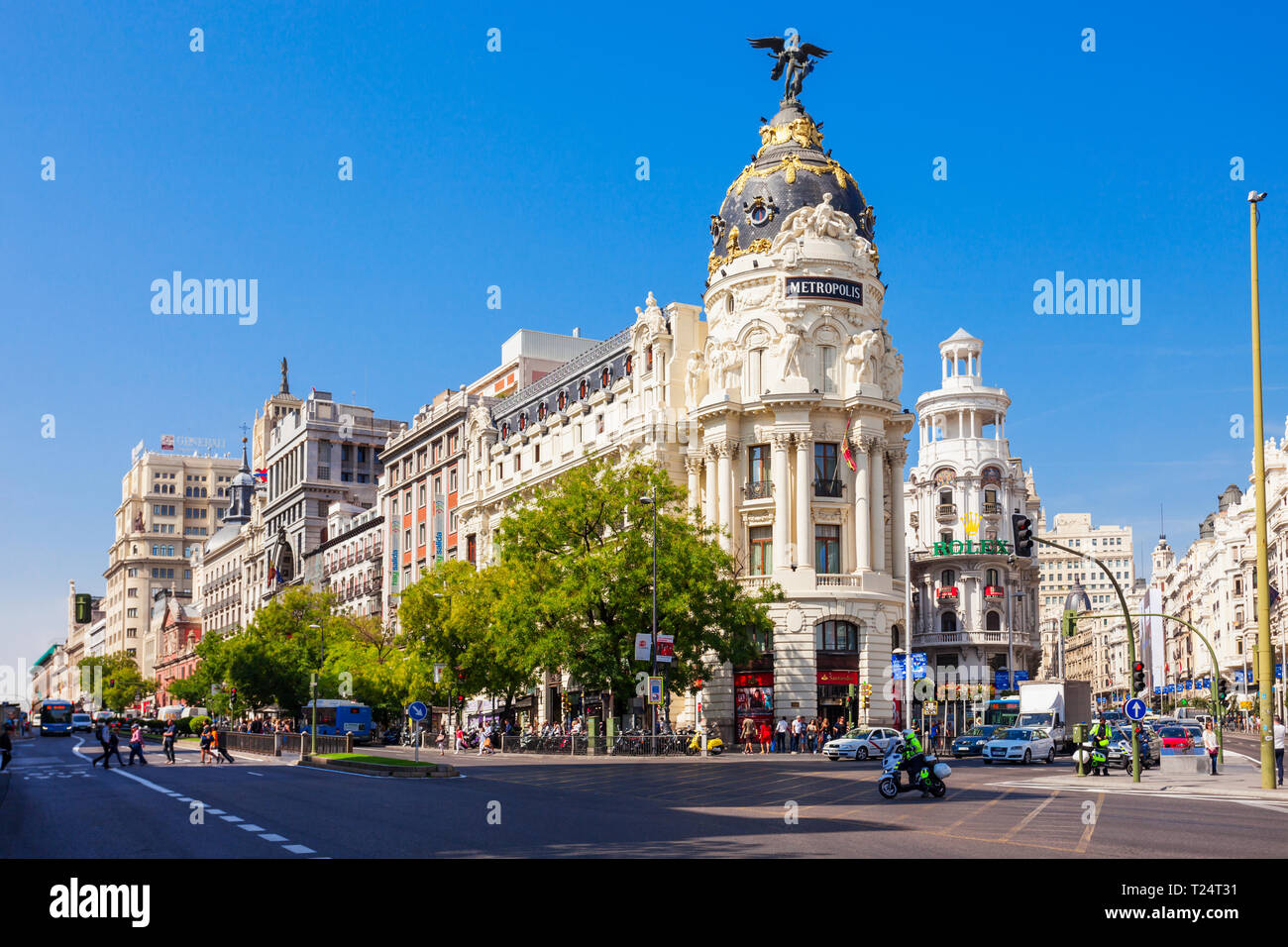 MADRID, Spagna - 21 settembre 2017: metropoli edificio o edificio Metropolis è un edificio adibito a ufficio all' angolo di Calle de Alcalá e Gran Via Foto Stock