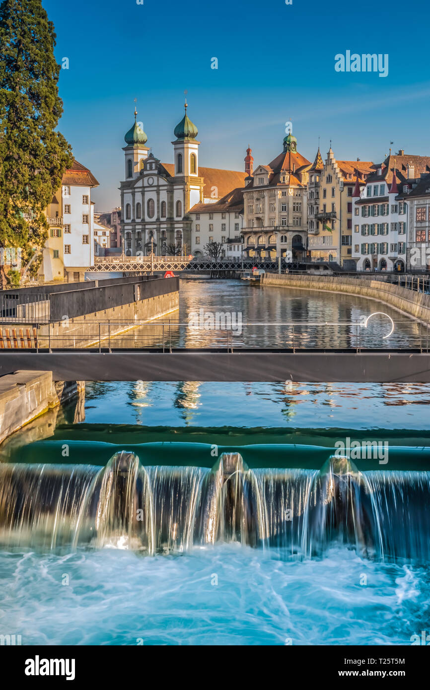 Lucerna (Luzern), la più grande città della Svizzera centrale Foto Stock