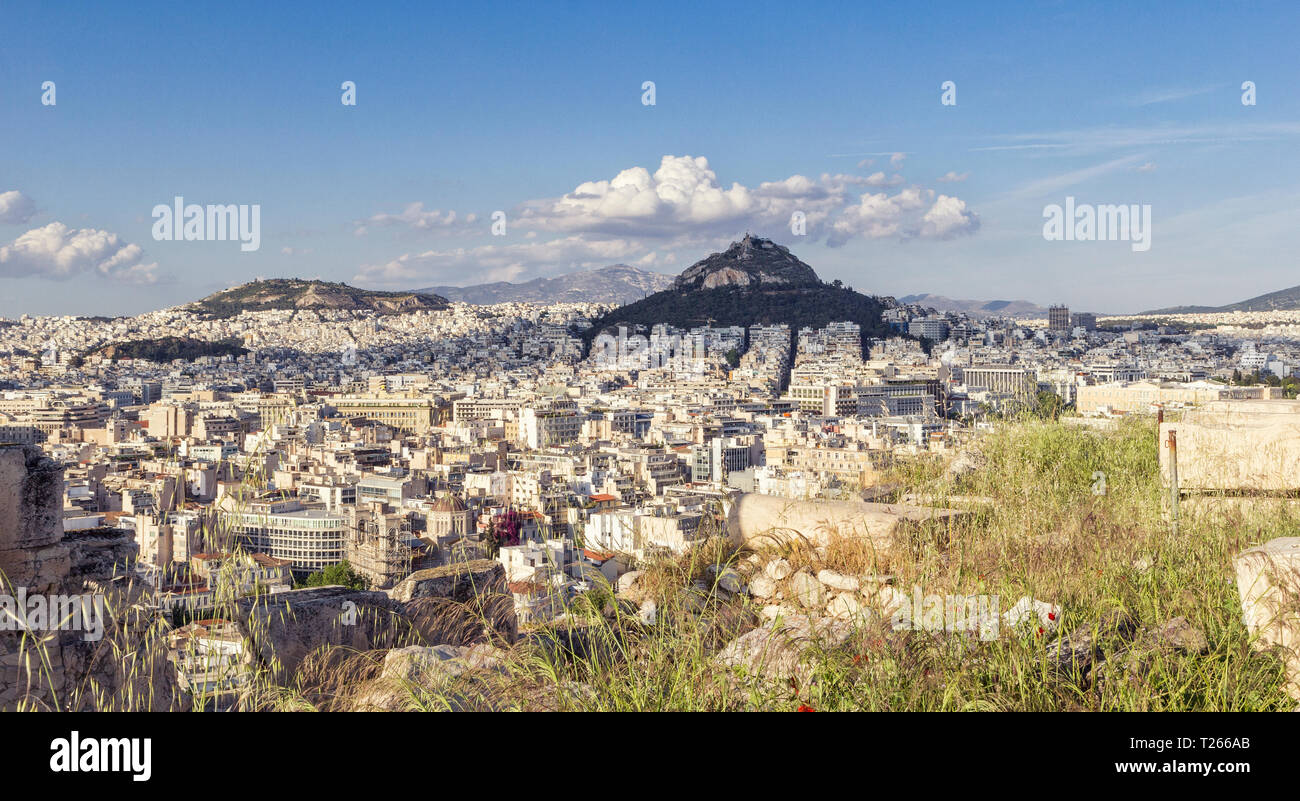 La Grecia, Atene, vista sulla città e il Monte Lycabettus Foto Stock