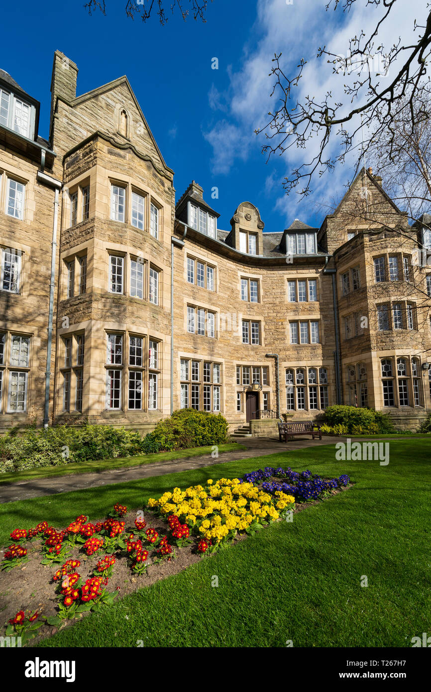Vista di St Salvator's Hall di residenza , alloggi per studenti, a St Andrews University, Fife, Scozia, Regno Unito Foto Stock