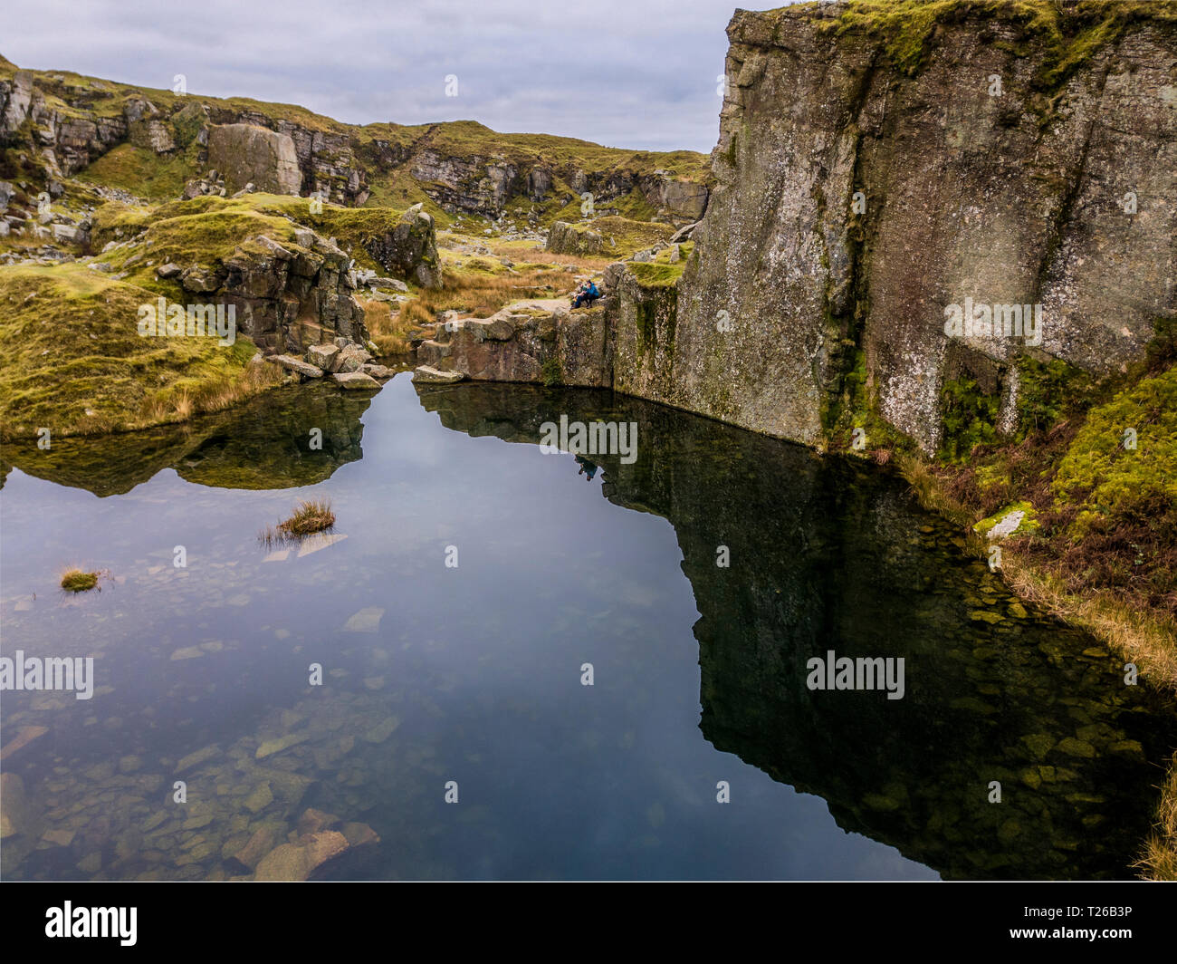 Una vista di Foggin Tor su Dartmoor Devon, Regno Unito. Foto Stock