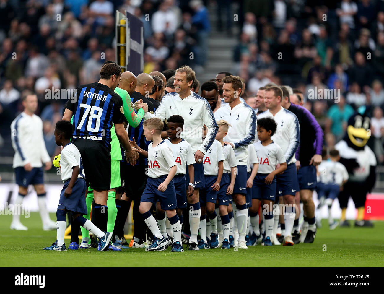 Tottenham Hotspur Jurgen Klinsmann prima le leggende evento di prova corrispondono a Tottenham Hotspur Stadium, Londra. Foto Stock