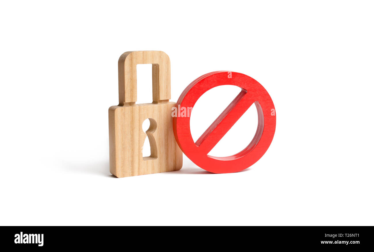 Il lucchetto e il simbolo n. isolato su un background. Il concetto di protezione dei dati personali dei diritti e delle libertà fondamentali. Vietare la crittografia e accesso ai dati personali Foto Stock