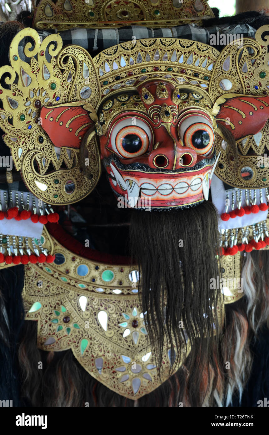 Bali Barong e Rangda utilizzato in Bali tradizionale danza religiosa Foto Stock