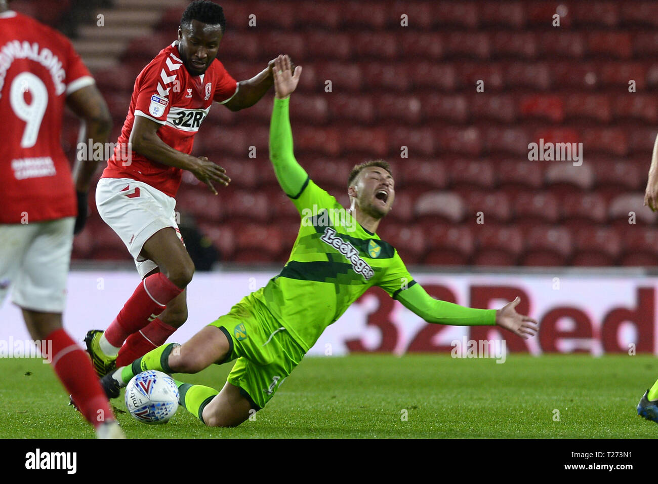 John Obi Mikel scontri con un Norwich City p[strato durante il cielo di scommessa match del campionato tra Middlesbrough e Norwich City al Riverside Stadium, Middlesbrough sabato 30 marzo 2019. (Credit: Tom Collins | MI News & Sport Ltd) ©MI News & Sport Ltd Tel: +44 7752 571576 e-mail: markf@mediaimage.co.uk Indirizzo: 1 Victoria Grove, Stockton on Tees, TS19 7EL Credito: MI News & Sport /Alamy Live News Foto Stock