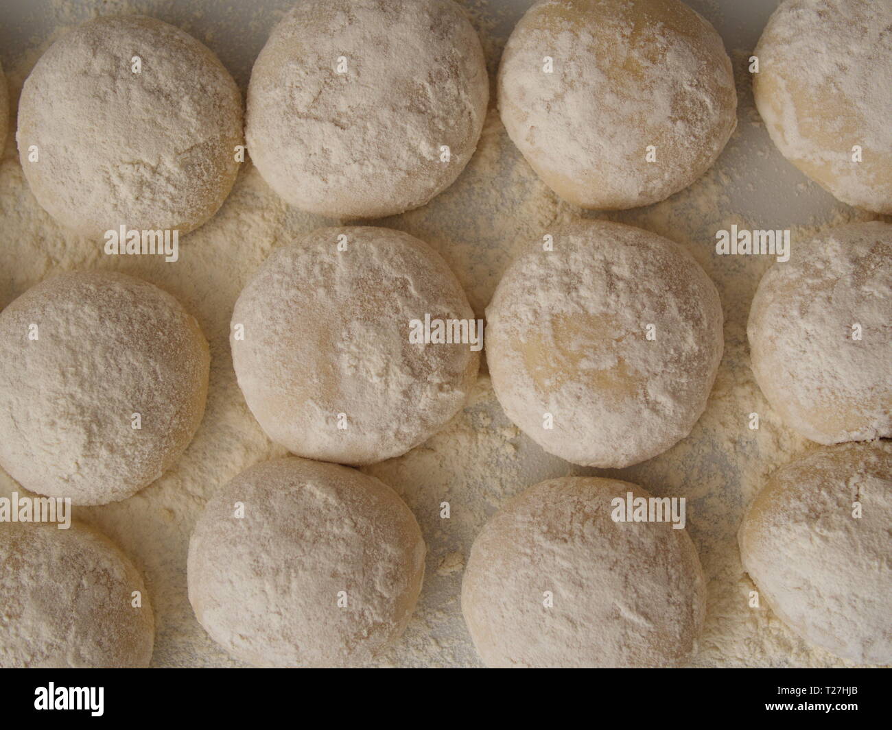 Palline di pasta per rendere yufka e bazlama Foto Stock