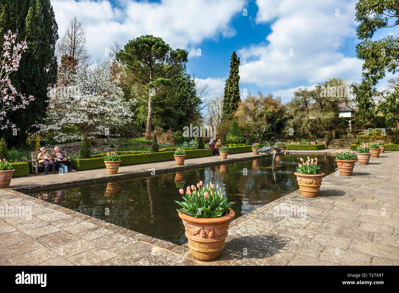 Il giardino italiano Borde Hill Gardens. Foto Stock