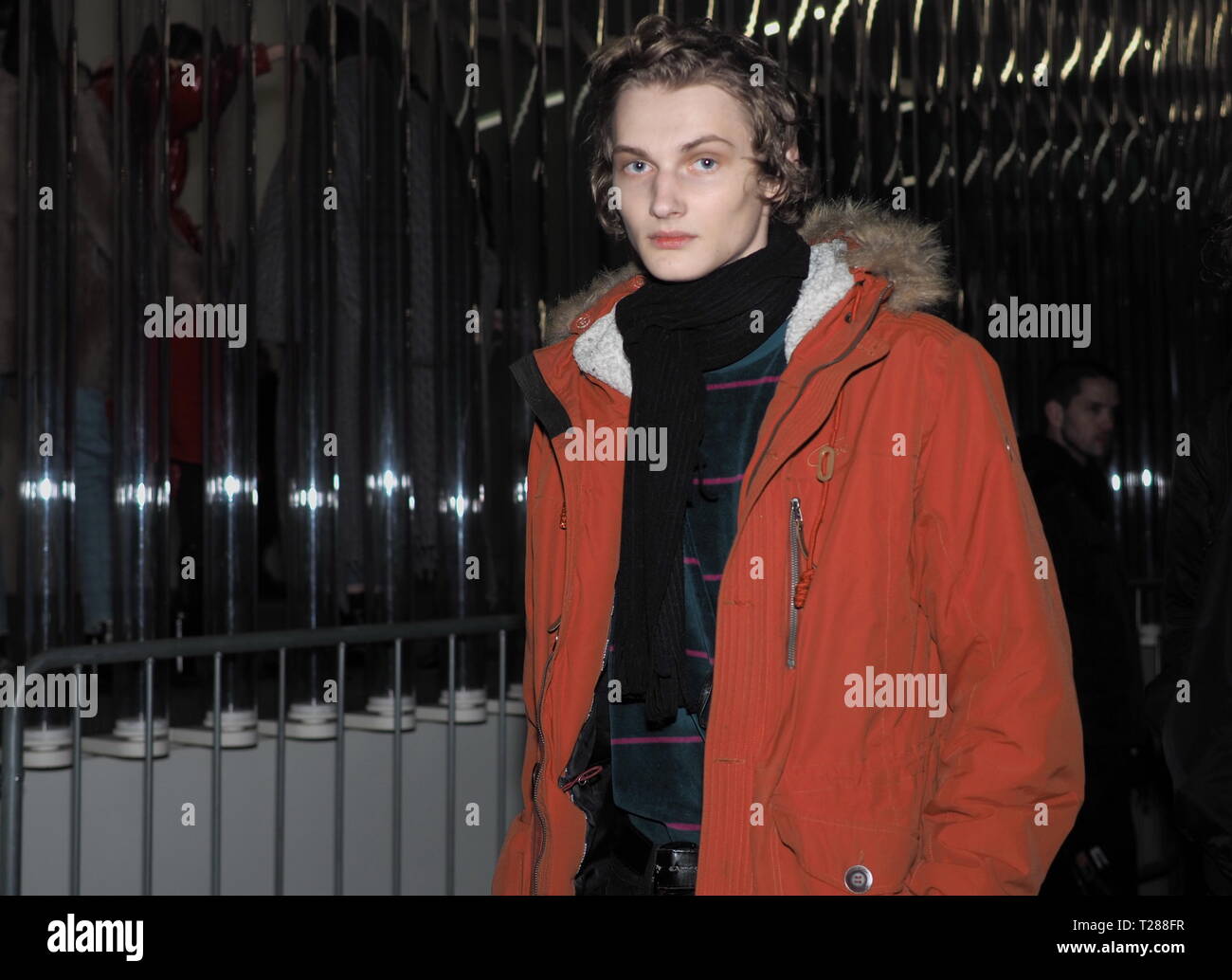 13 gennaio 2019 Milano, Italia: fashion blogger prima di Prada fashion show durante la MFW 2019 uomo autunno/inverno Foto Stock