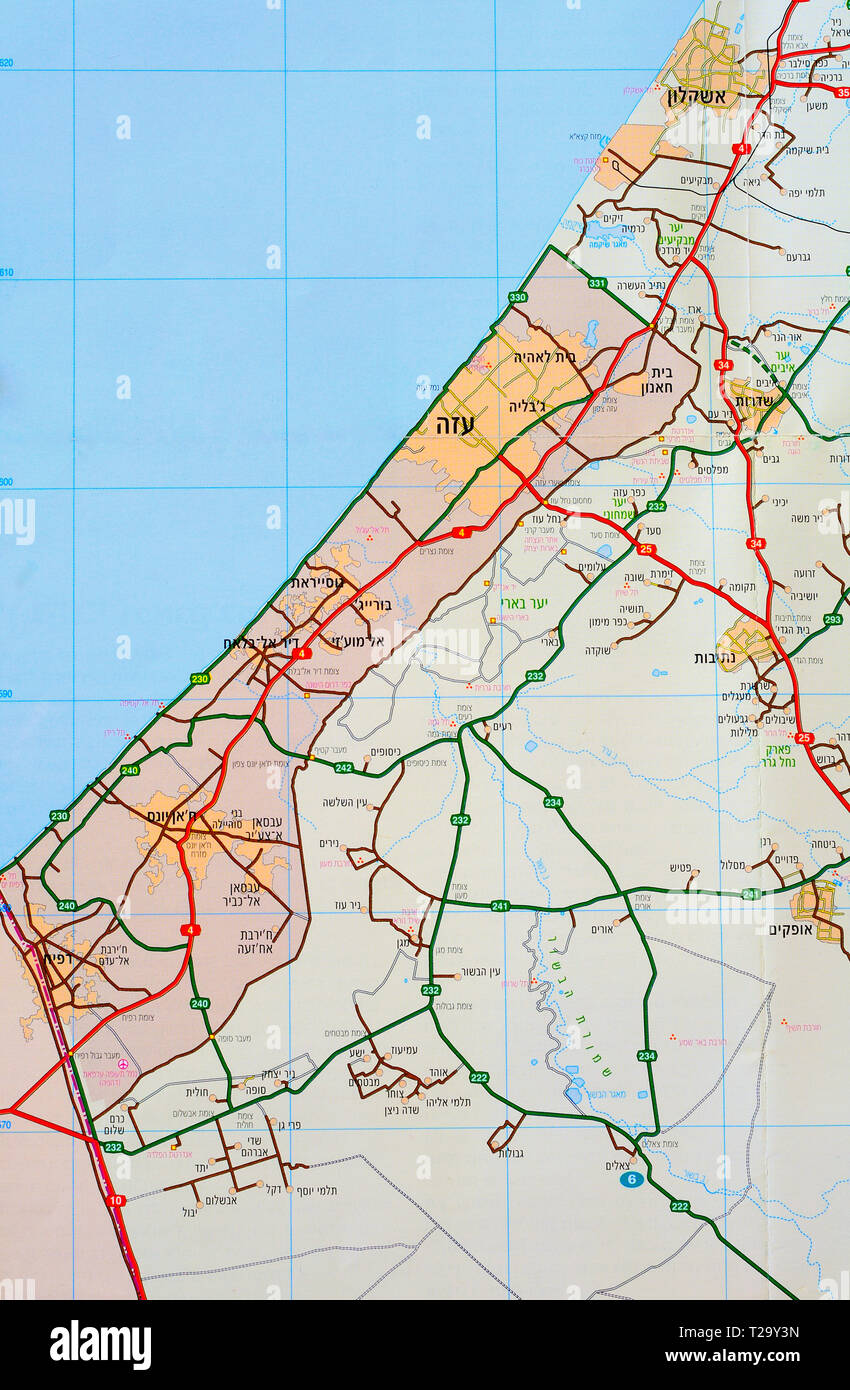 Striscia di Gaza mappa area come vista parziale della mappa di Israele, scritta in ebraico. Foto Stock