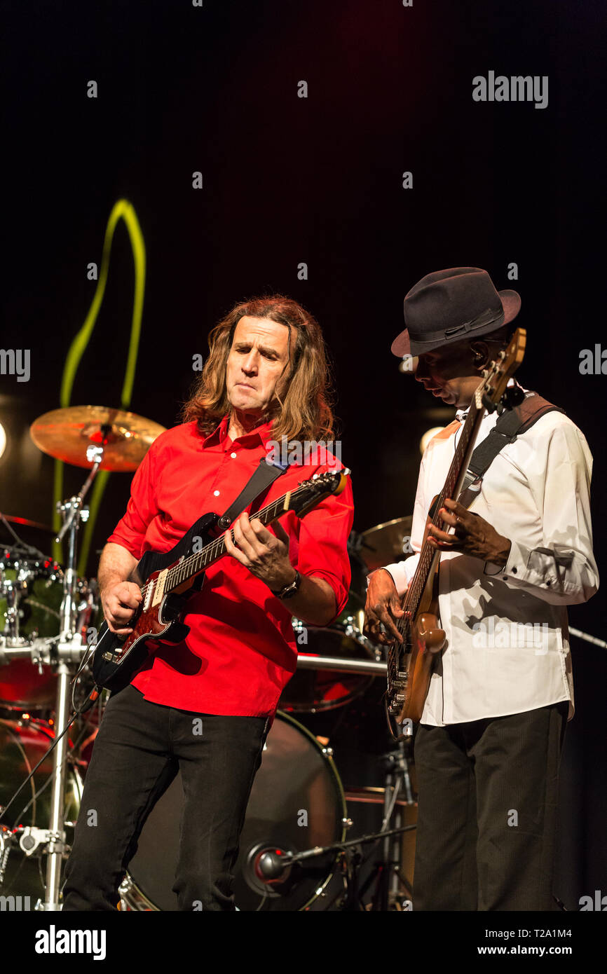 CRACOW POLONIA - MARZO 16, 2016: Billy Cobham band dal vivo sul palco in ghiaccio Cracow Polonia Foto Stock