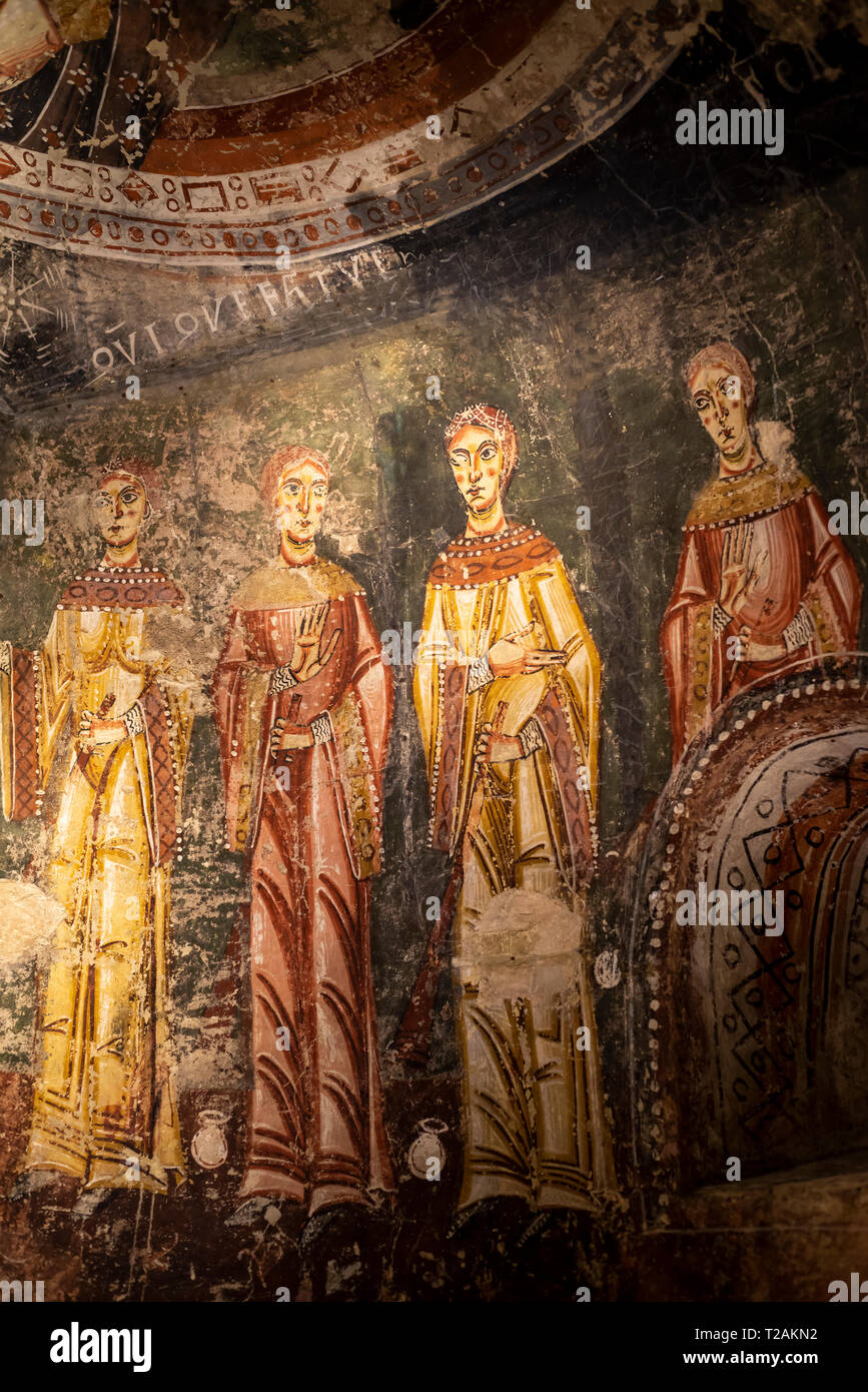 Arte romanica del Museo Nazionale d'Arte della Catalogna,Barcrelona,abside laterale di Sant Quirze de Pedret (fine secolo XI inizi del XII secolo). Foto Stock