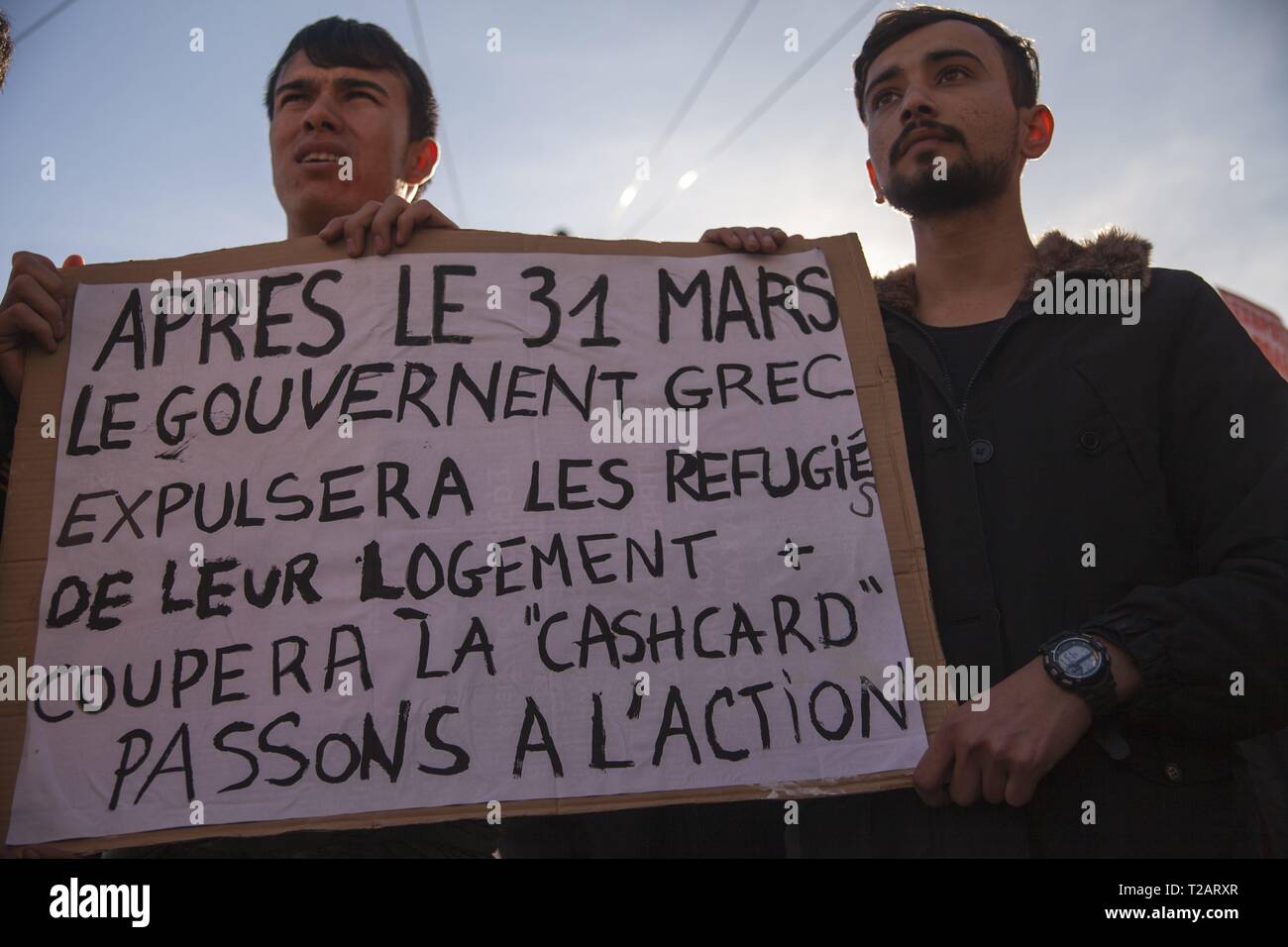 I rifugiati attirare l'attenzione sulla loro situazione in Grecia. Scudo " dopo il 31 marzo il governo greco terminerà l'alloggiamento per i rifugiati e di raccogliere le loro cashcard. È il momento di agire". 16.03.2019 | Utilizzo di tutto il mondo Foto Stock
