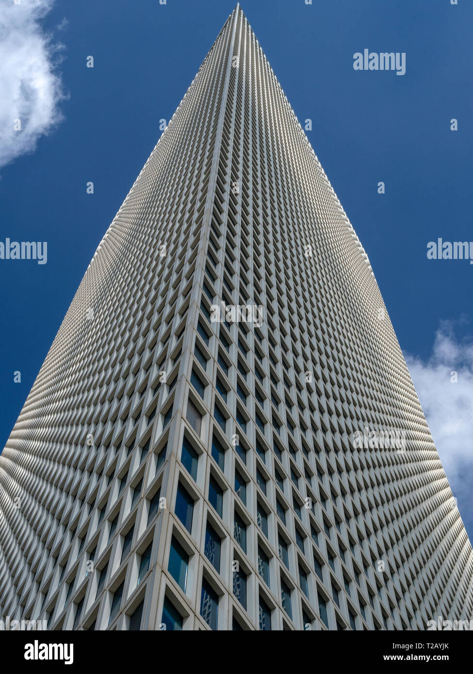 Azrieli Towers. Moderno, vetro di fronte alti edifici di Tel Aviv, Israele Foto Stock
