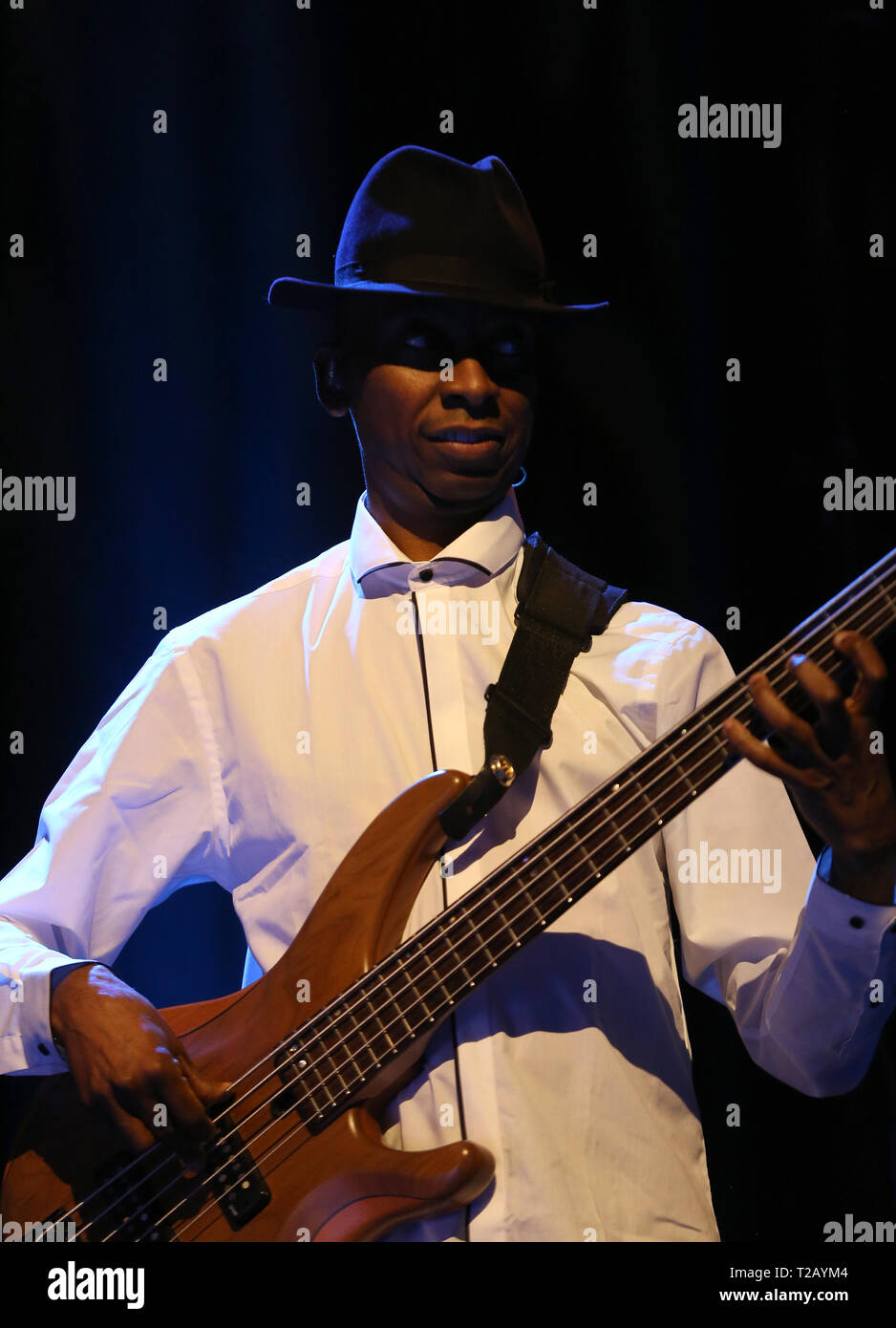 CRACOW POLONIA - MARZO 16, 2016: Billy Cobham band dal vivo sul palco in ghiaccio Cracow Polonia Foto Stock