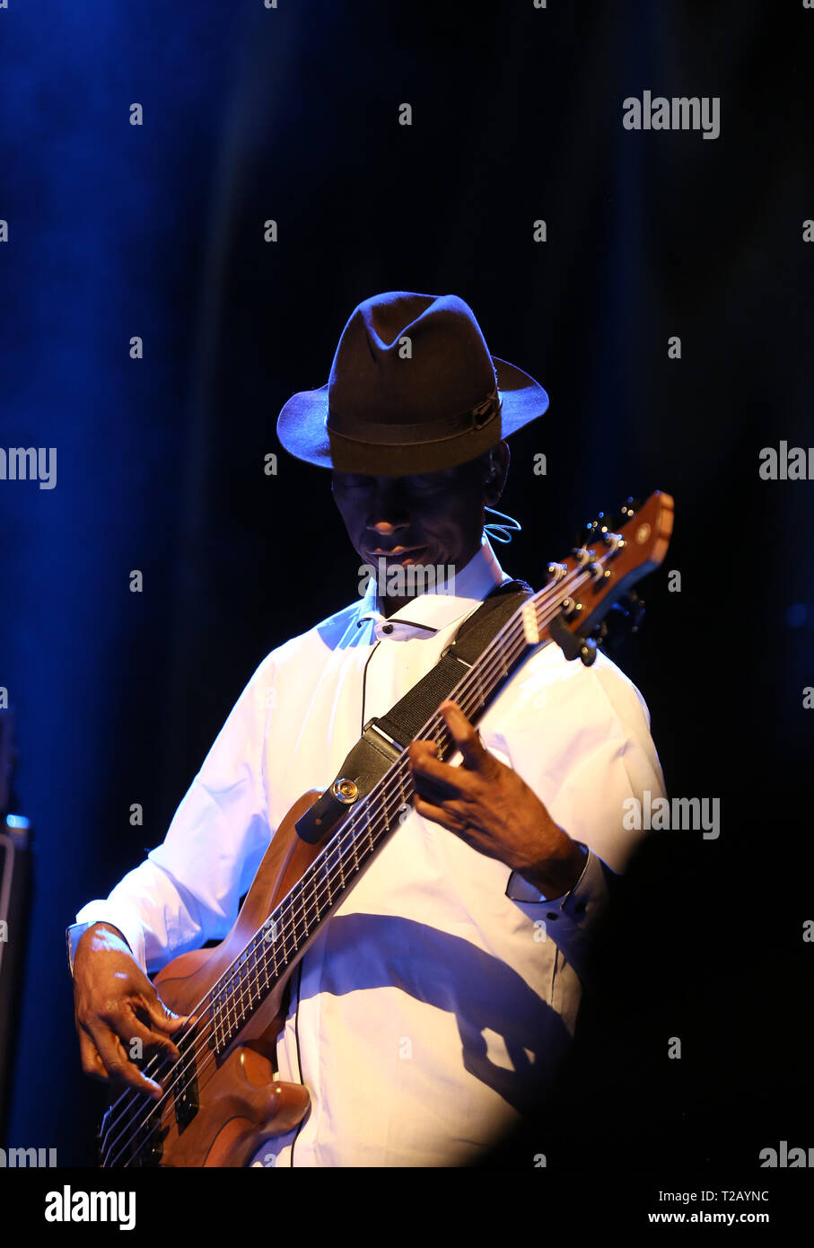 CRACOW POLONIA - MARZO 16, 2016: Billy Cobham band dal vivo sul palco in ghiaccio Cracow Polonia Foto Stock