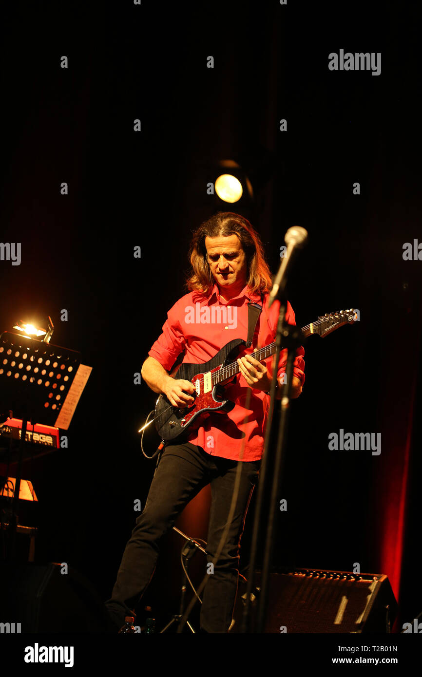 CRACOW POLONIA - MARZO 16, 2016: Billy Cobham band dal vivo sul palco in ghiaccio Cracow Polonia Foto Stock