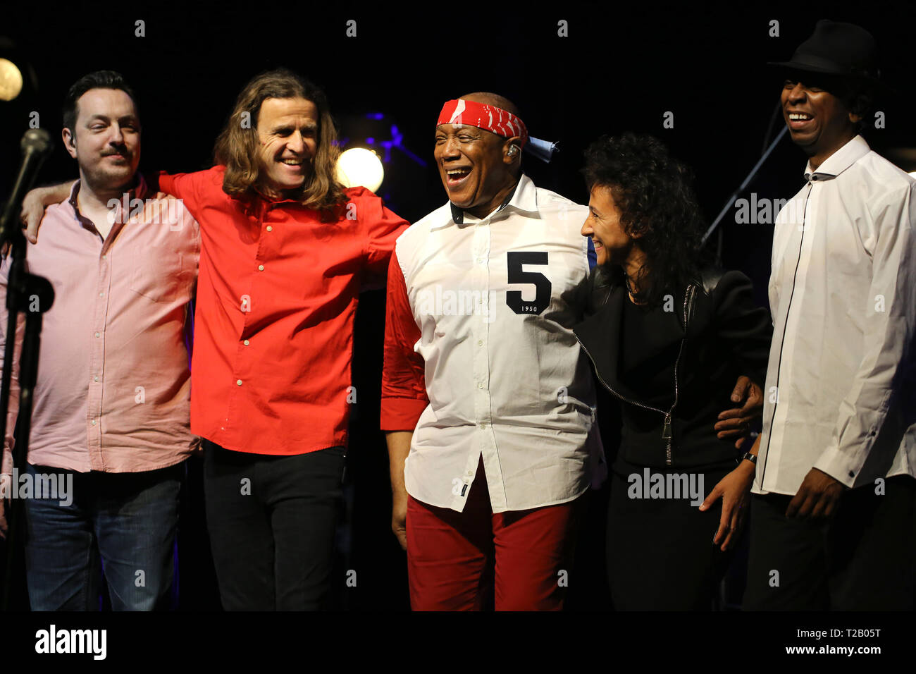 CRACOW POLONIA - MARZO 16, 2016: Billy Cobham band dal vivo sul palco in ghiaccio Cracow Polonia Foto Stock