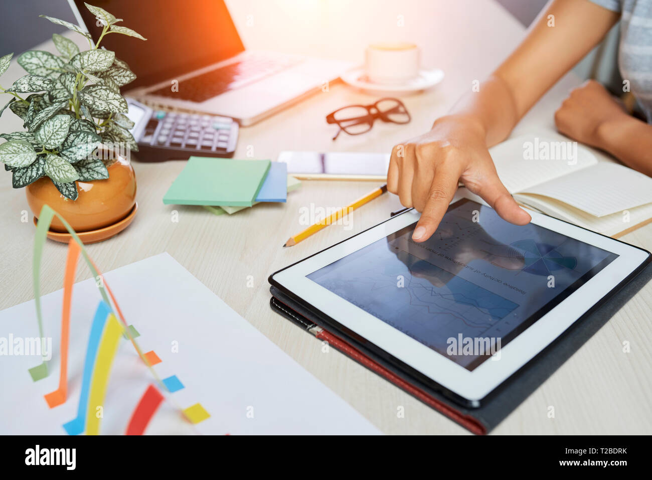 Business lady rimpicciolire l'immagine Foto Stock
