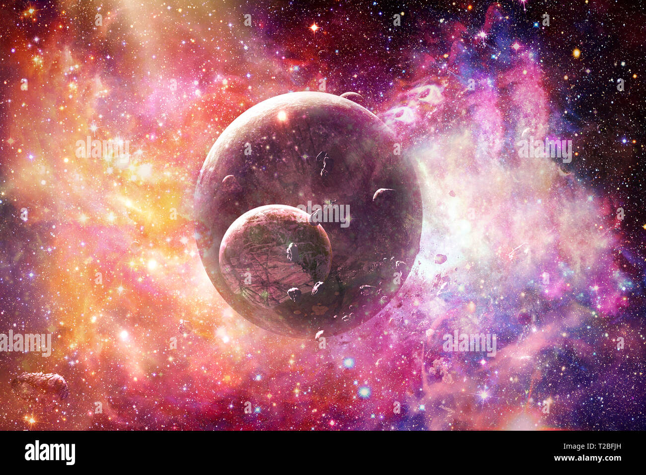 Arte astratta bella colorata di Galaxy in un variopinto nebula lo spazio con un pianeta con la luna e le stelle luminose Foto Stock