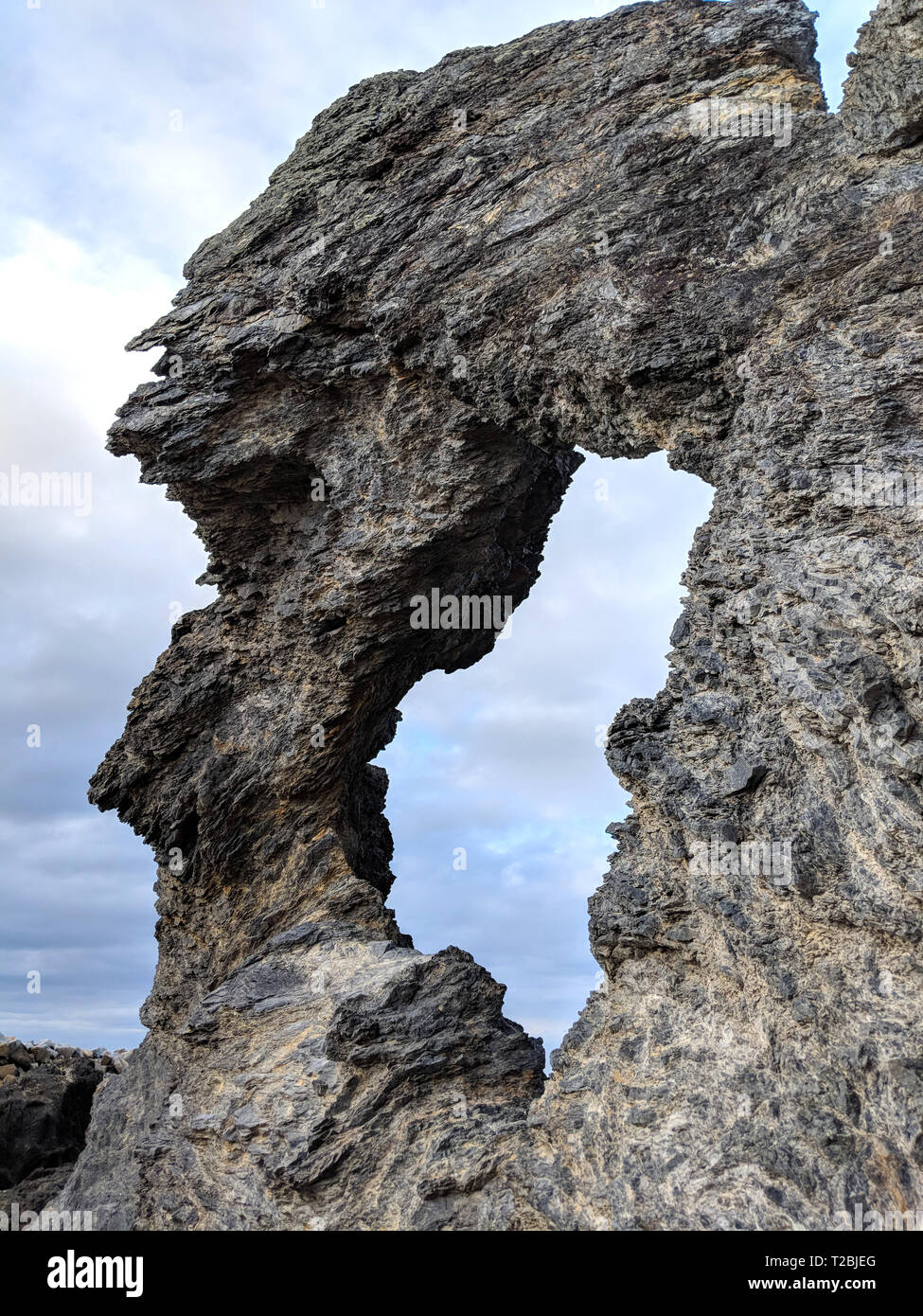Vista laterale di Australia rock, in forma di cuore alla ricerca formazione di roccia, Narooma, Nuovo Galles del Sud Foto Stock