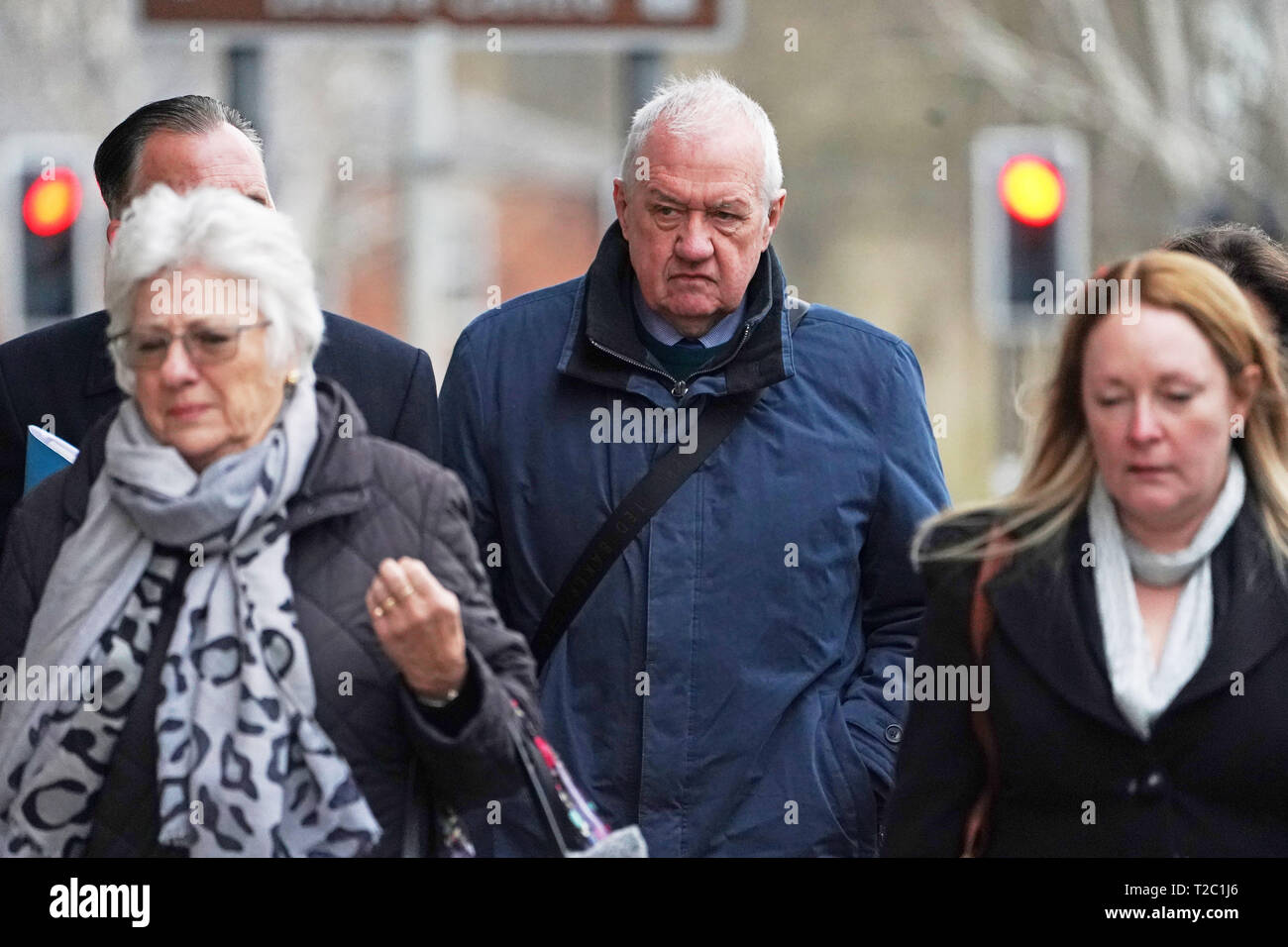 Hillsborough corrispondono comandante David Duckenfield (centro), che è accusato di omicidio colposo da grave negligenza di 95 Liverpool sostenitori al 1989 FA Cup semi-finale, arrivando a Preston Crown Court. Foto Stock