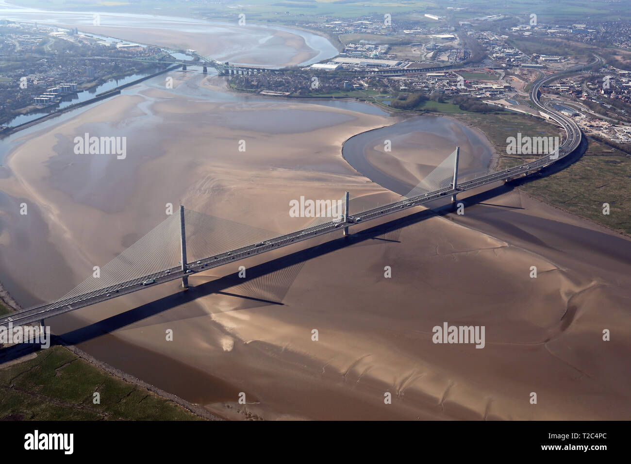 Vista aerea del Mersey ponte Gateway a Runcorn, Cheshire Foto Stock