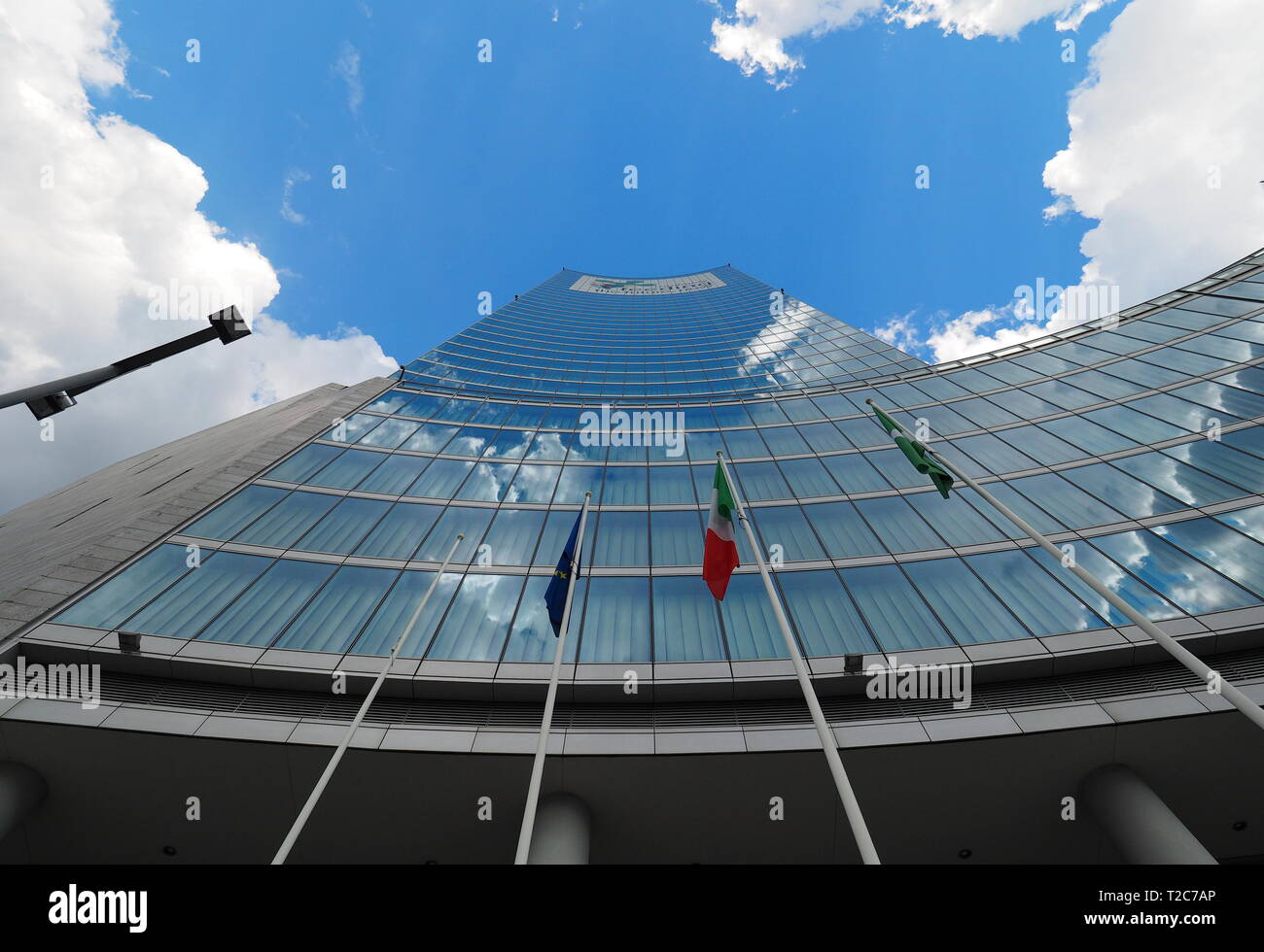 Milano, Italia - 12 Maggio 2018: vista del "Palazzo della Regione", è il pubblico sede amministrativa italiane per la regione Lombardia in Milano, Foto Stock