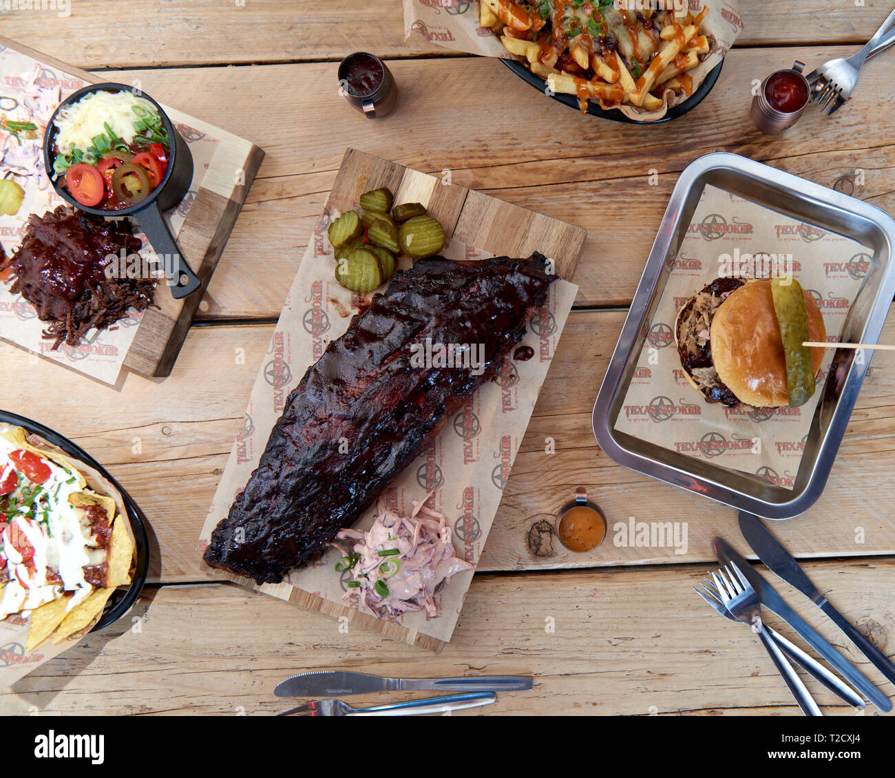 Hero shot di piatti serviti in un Texas Smokehouse Foto Stock