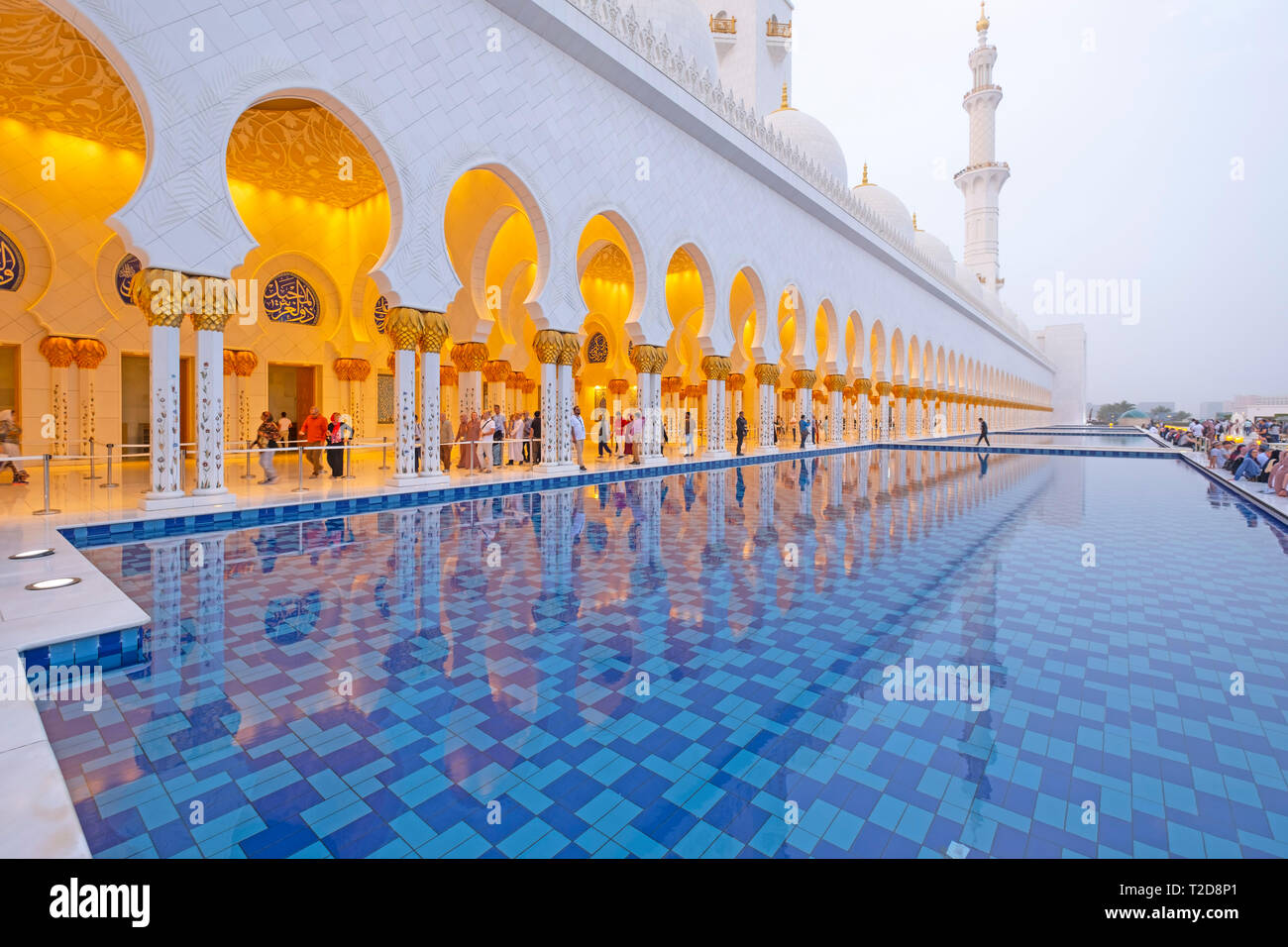 Sheikh Zayed Grande Moschea di Abu Dhabi, Emirati Arabi Uniti Foto Stock