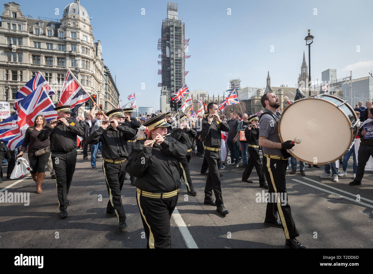 Scottish lealisti banda di flauto unisce pro-Brexit sostenitori per 'Brexit giorno' protestare in Westminster impegnativo Gran Bretagna lascia la UE senza indugio. Foto Stock