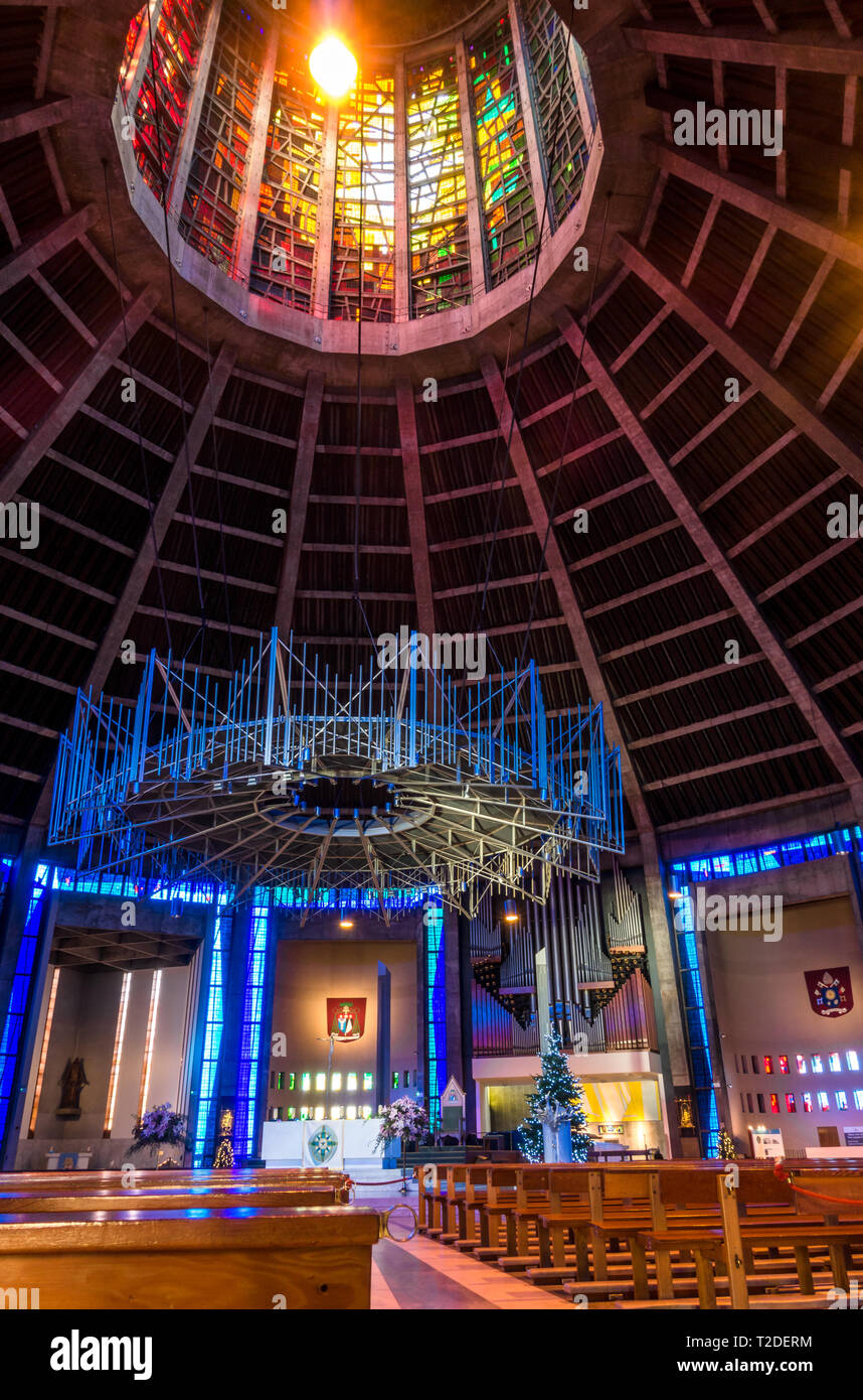 Interno del Liverpool Cattedrale Metropolitana di Cristo Re Foto Stock