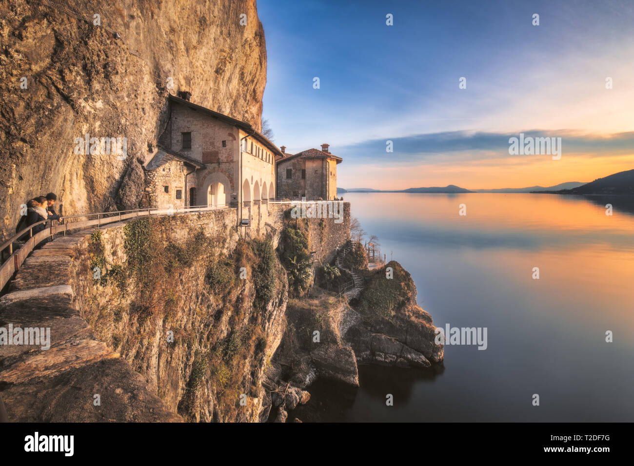 Eremo di Santa Caterina del Sasso, Lago Maggiore, Lombardia, Italia Foto Stock