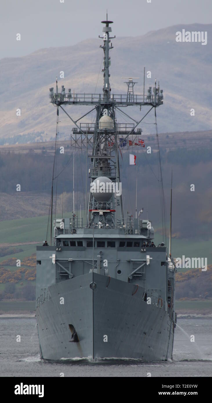 ORP Kazimierz generale Pulaski (272), un pericolo di Oliver Perry-class frigate azionato dalla Marina Polacca, sul suo arrivo per esercitare congiuntamente il guerriero 19-1. Foto Stock