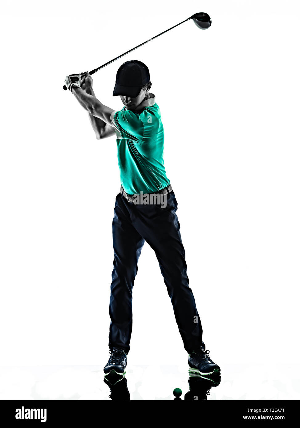 Un giovane uomo caucasico Golf golfista silhouette golfingshadow isolati su sfondo bianco Foto Stock