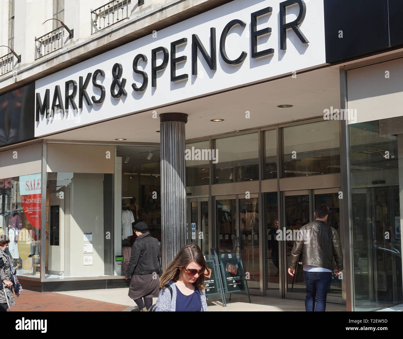 La Marks & Spencer department store in Broad Street, Reading, Regno Unito Foto Stock