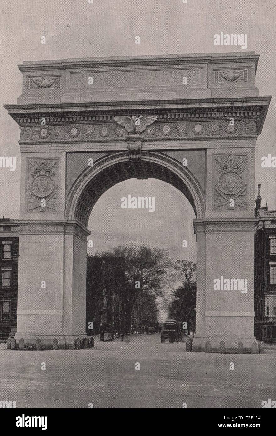 Il Memoriale di Washington Arch-Washington Square, all'inizio della Quinta Avenue Foto Stock