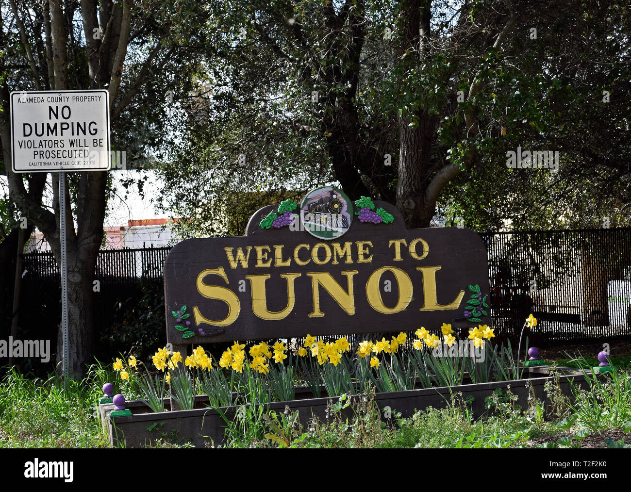 Benvenuti al segno Sunol, California Foto Stock