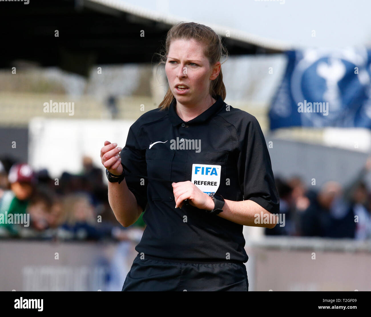 Cheshunt, Regno Unito. 31 Marzo,2019 arbitro Abigail Byrne durante il FA campionato delle donne match tra Tottenham Hotspur onorevoli Manchester United Donn Foto Stock