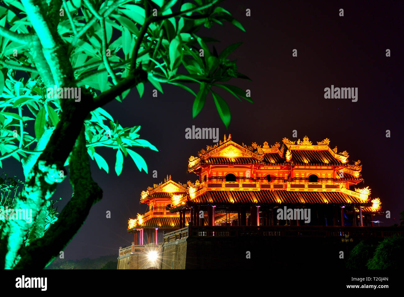 Meridian Gate in città imperiale, tonalità, Vietnam. Ingresso principale alla Città Proibita. Foto Stock