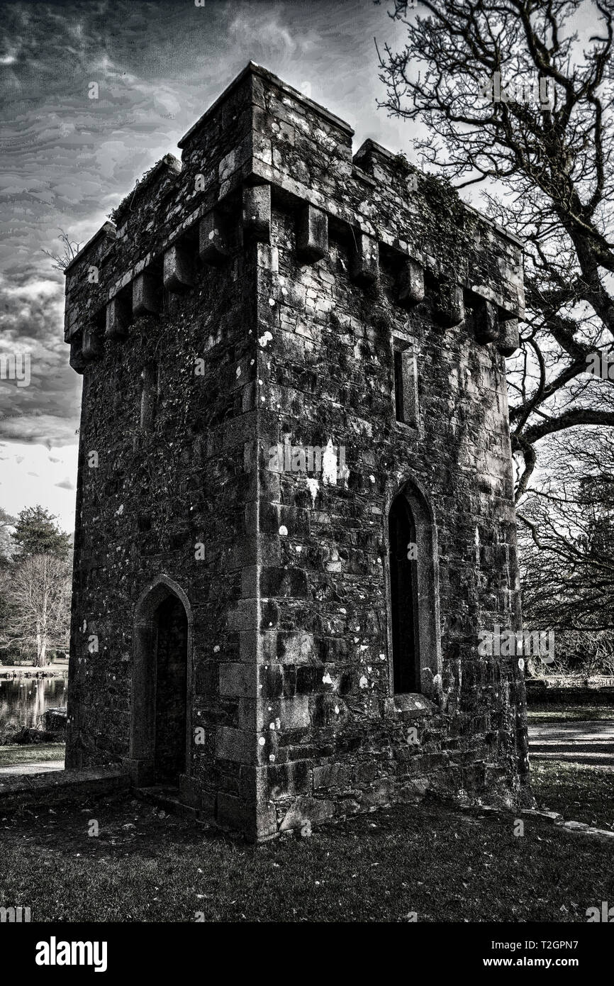 Torre di Johnstown Castle Gardens nella Contea di Wexford, Irlanda. Foto Stock