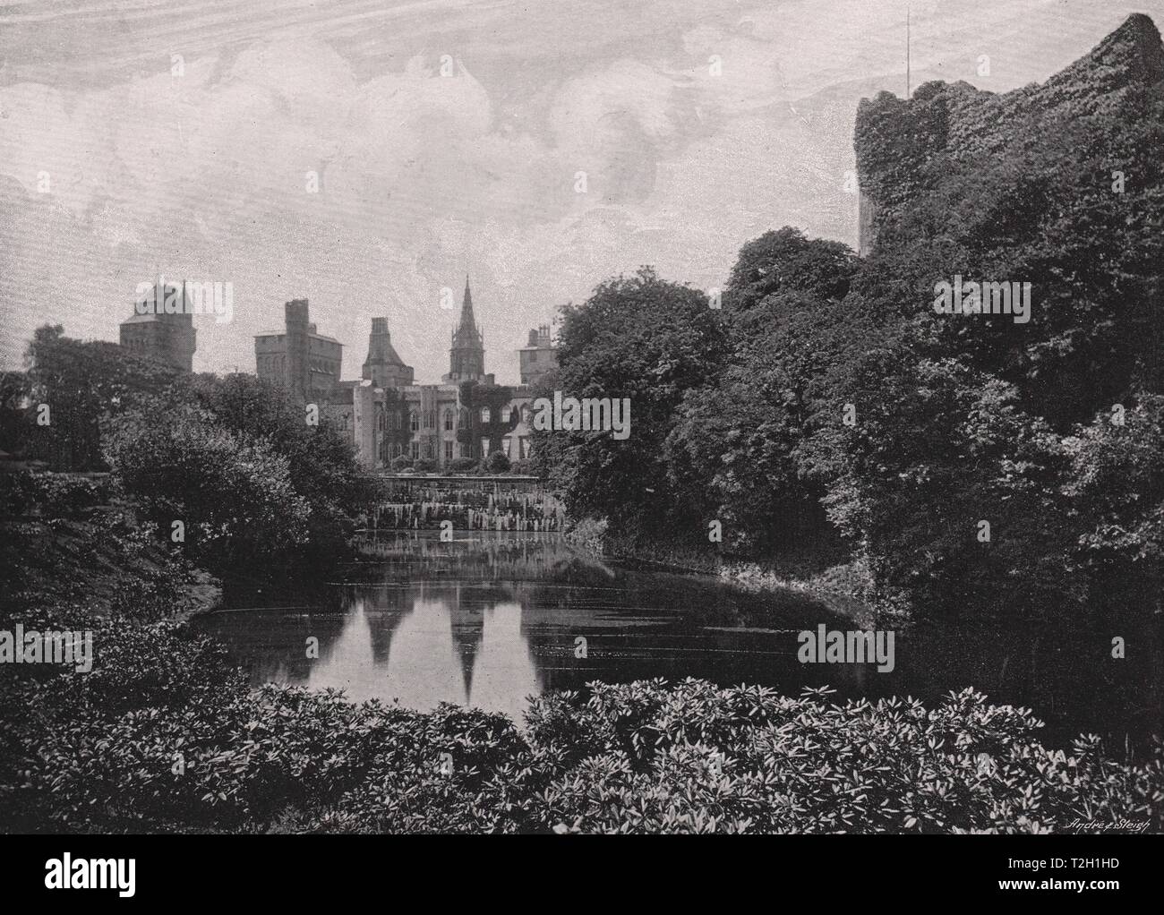 Il Castello di Cardiff : Est Anteriore e mantenere Foto Stock