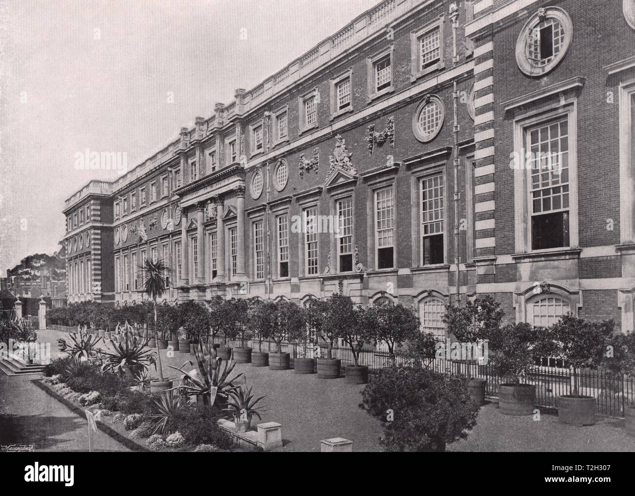 Hampton Court Palace - La Terrazza, da Est Foto Stock