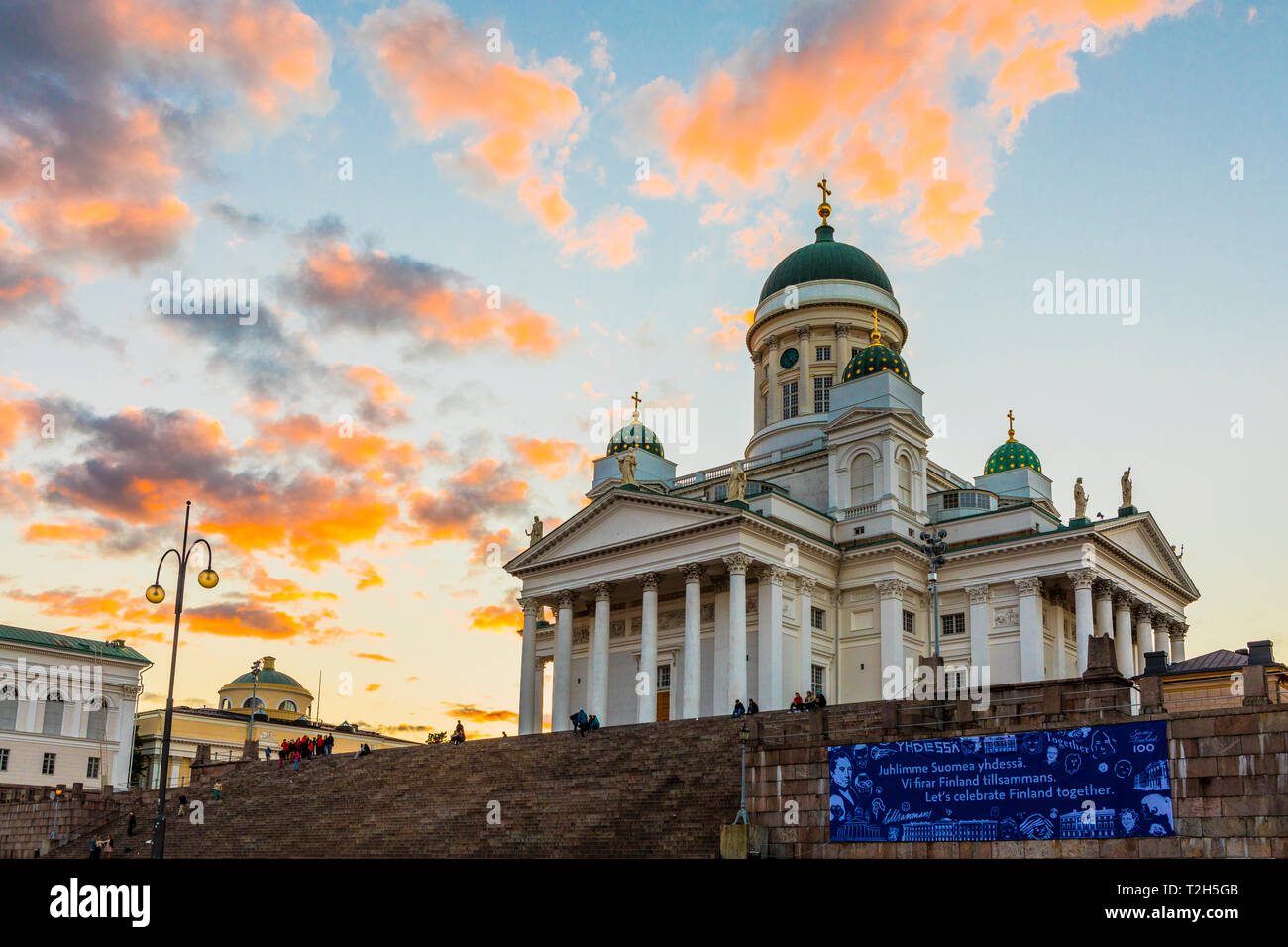 La Cattedrale di Helsinki al tramonto a Helsinki, Finlandia, Europa Foto Stock