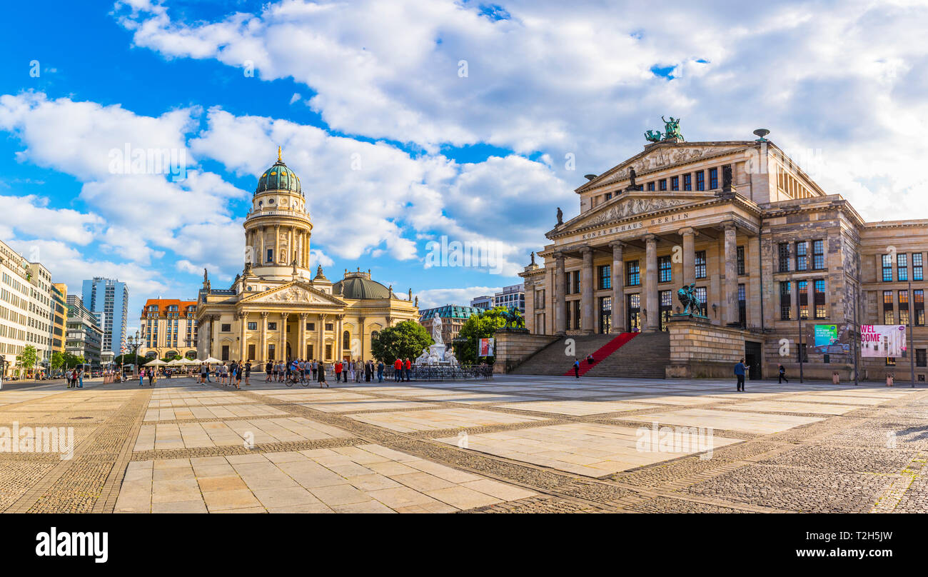 Deutscher Dom e la Konzerthaus di Berlino in piazza Gendarmenmarkt Berlin, Germania, Europa Foto Stock