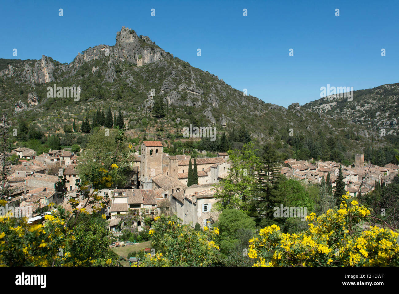 Saint-Guilhem-le-deserto (sud della Francia): Vista generale del villaggio. Etichettati uno dei "Più bei villaggi della Francia", il villaggio è sul Foto Stock