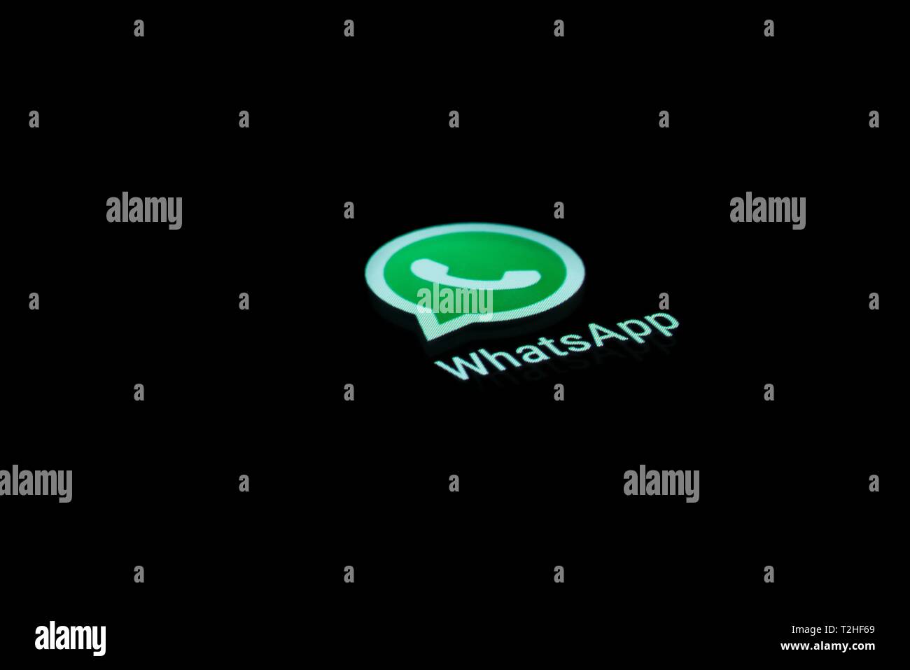 WhatsApp icona app su un display, telefono cellulare, smartphone, tablet, Germania Foto Stock