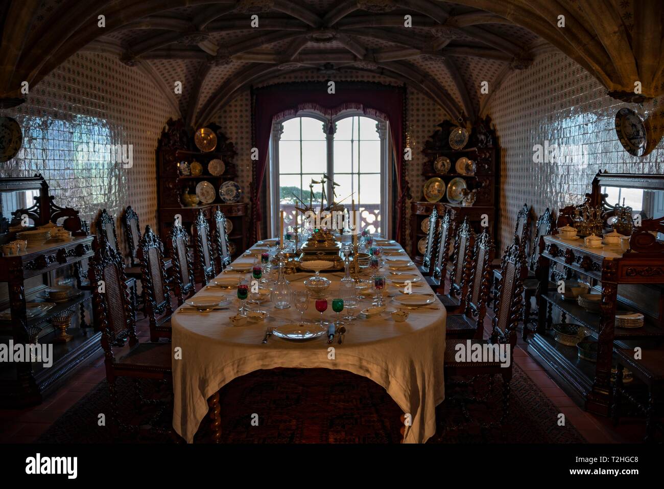 La sala da pranzo, Palazzo Nazionale Pena, il paesaggio culturale di Sintra, Sintra, Portogallo Foto Stock