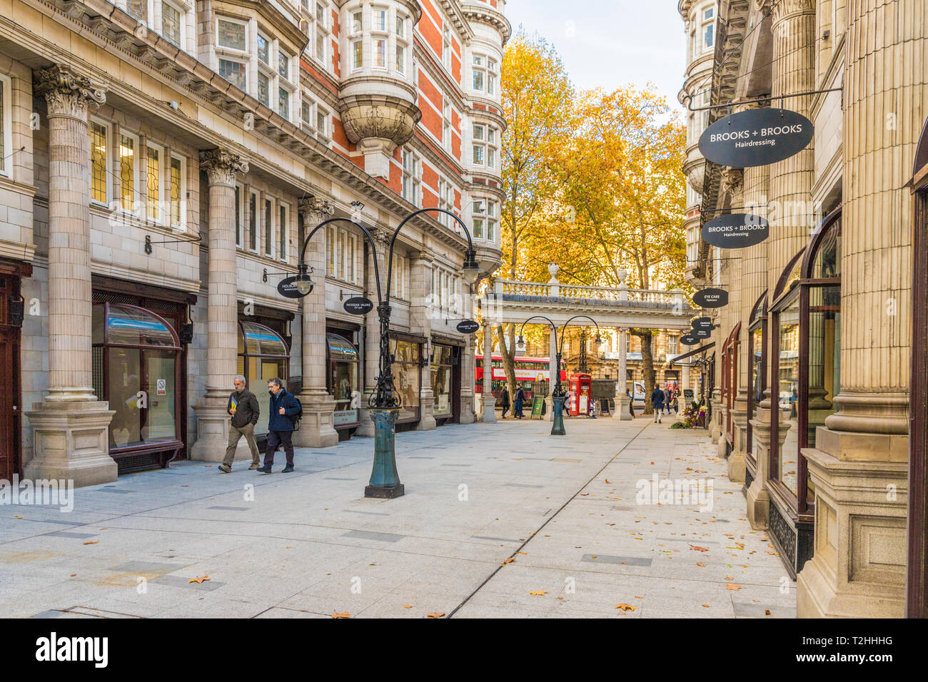 Il siciliano Avenue a Holborn, Londra, Inghilterra, Regno Unito, Europa Foto Stock