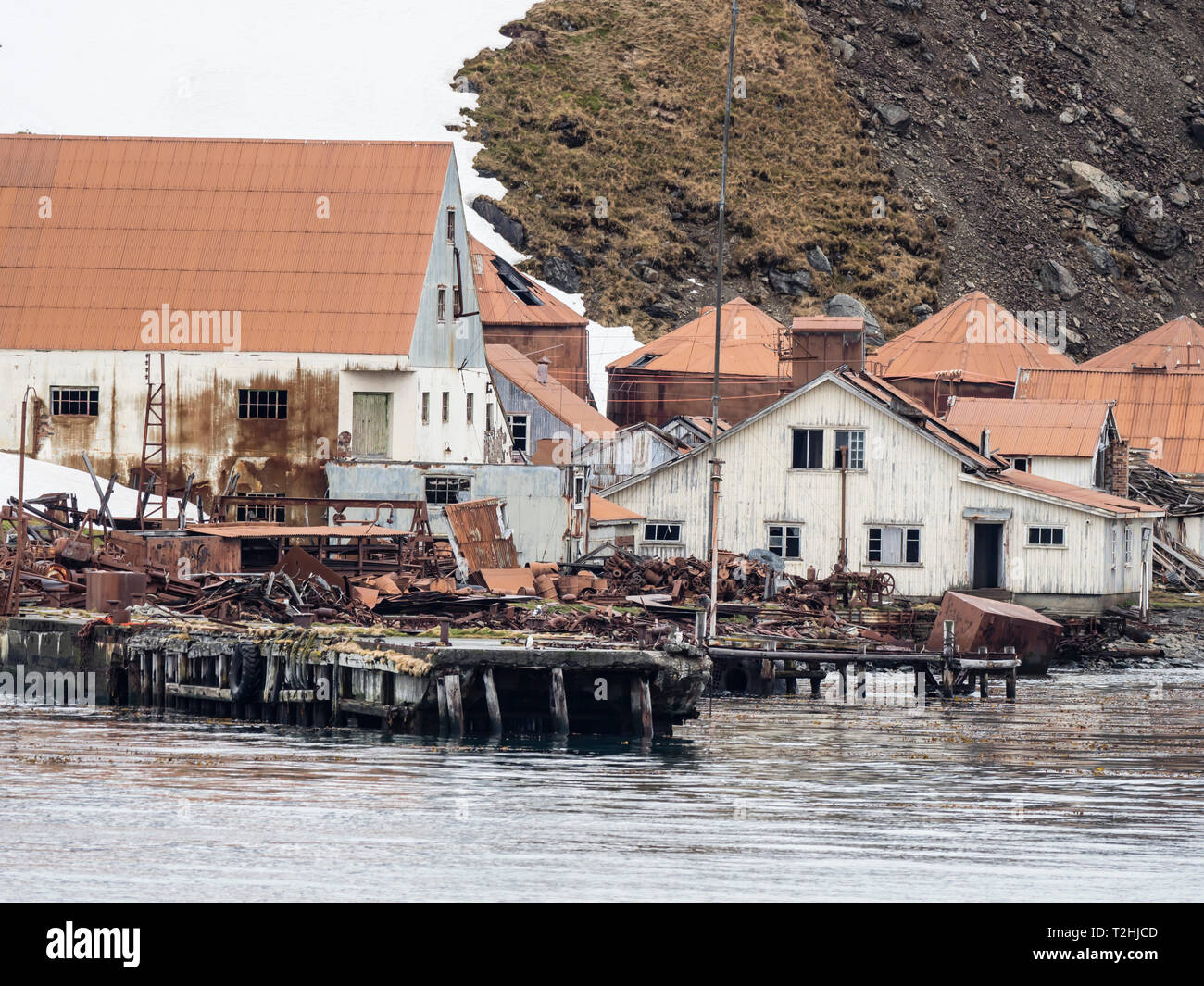 Il abbandonato e fatiscente stazione baleniera a Leith Harbour, Stromness Bay, Isola Georgia del Sud, Oceano Atlantico Foto Stock