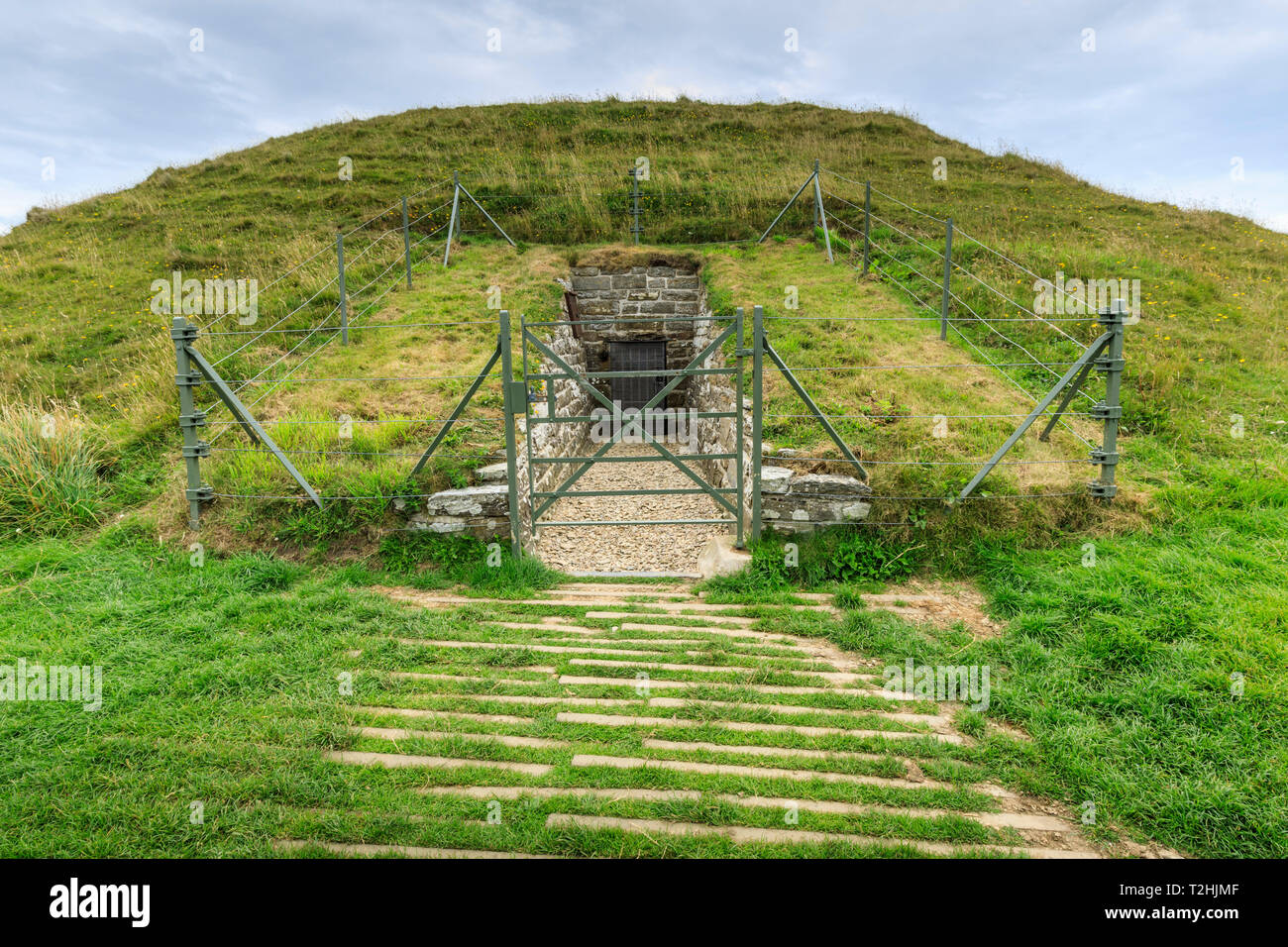 Maeshowe, Età della pietra tomba chambered, 5000 anni, edificio del neolitico, Sito Patrimonio Mondiale dell'UNESCO, isole Orcadi Scozia, Regno Unito, Europa Foto Stock